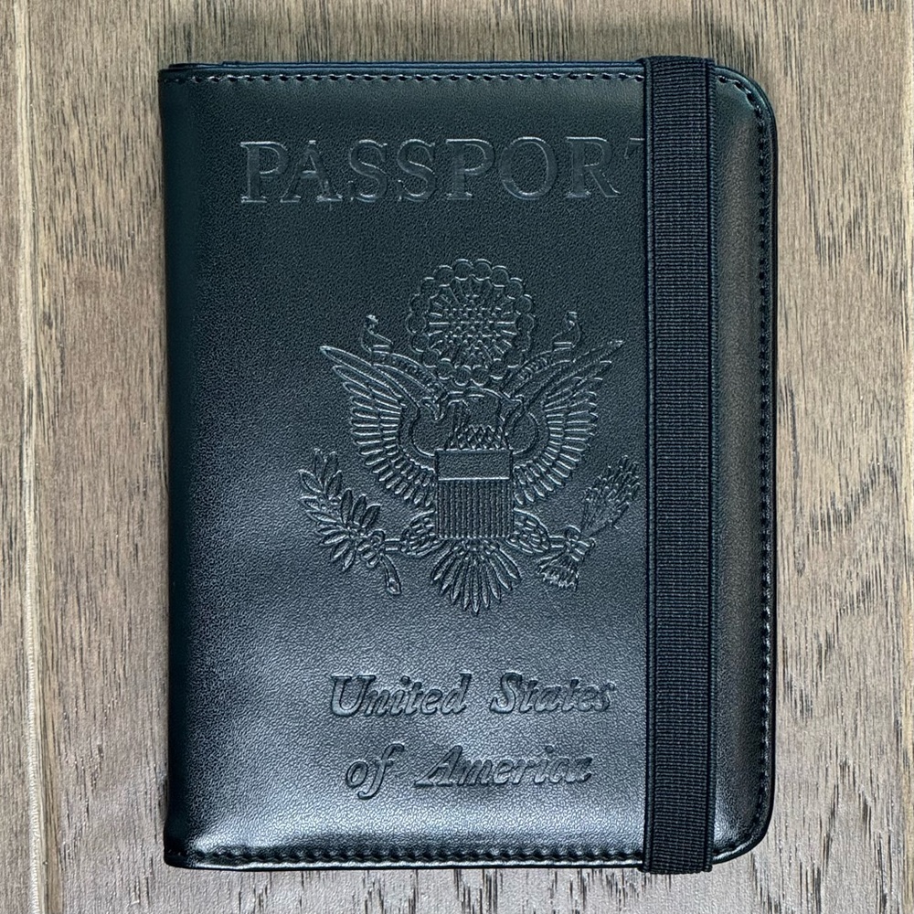 NEW! Black USA Passport Holder and Wallet with RFID, Air Tag Slot, Pen